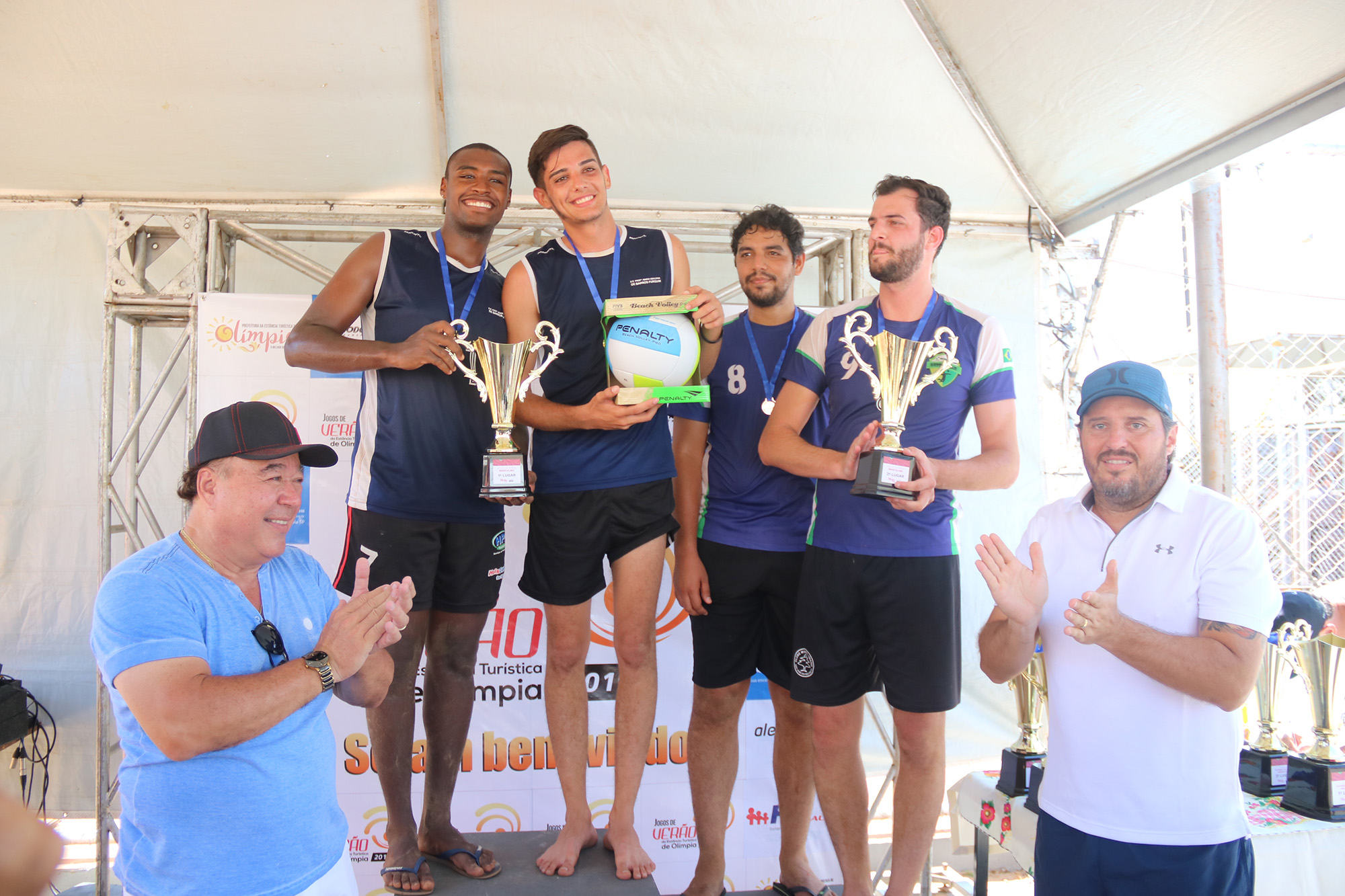 1º e 2º Lugar Vôlei de Praia Masculino 